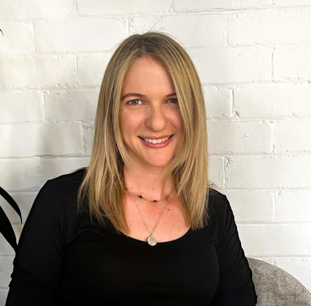 Monique J Hurlin